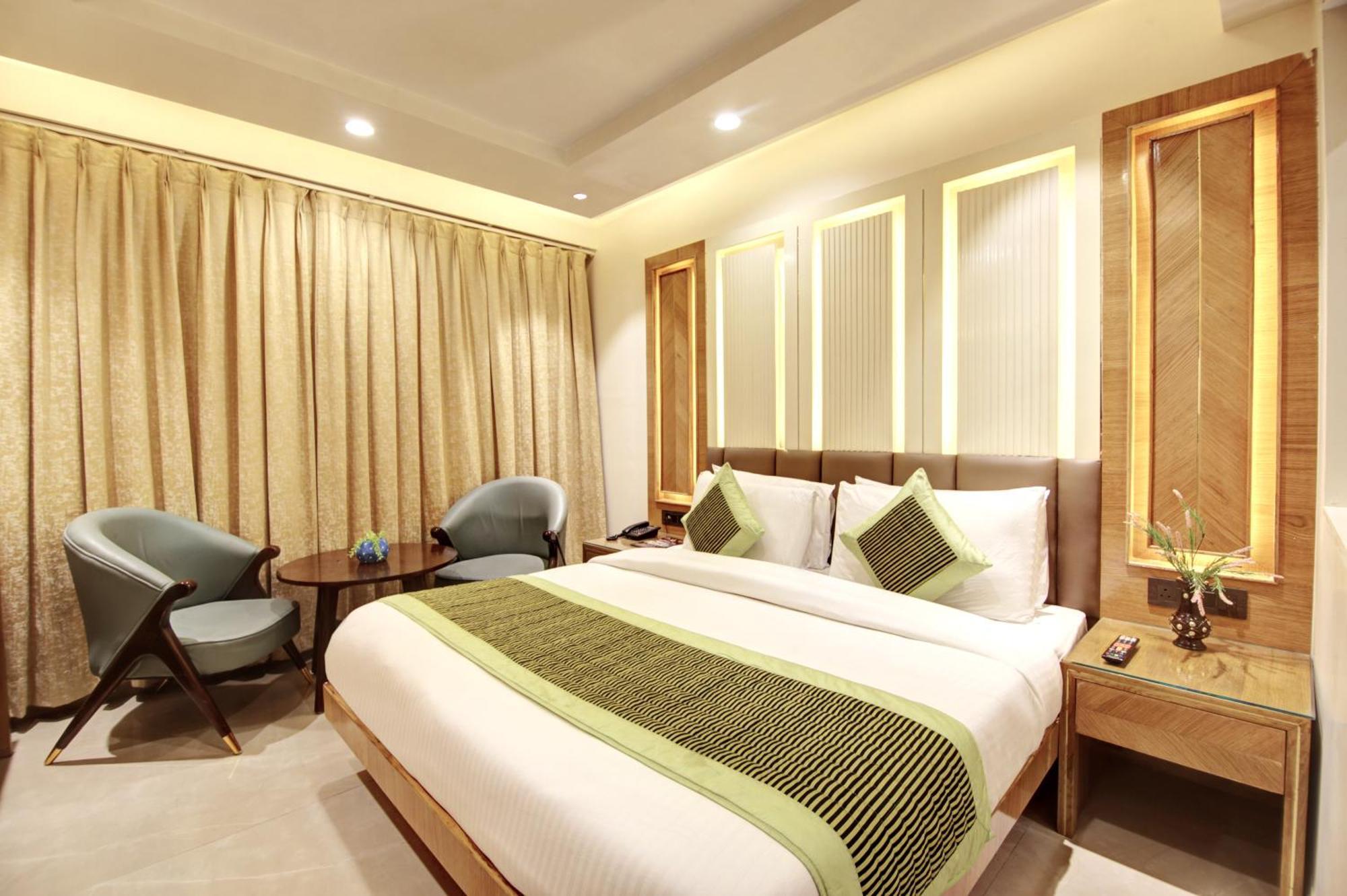 Hotel Krishna Plaza 'New Delhi' - By M S Hospitality Luaran gambar