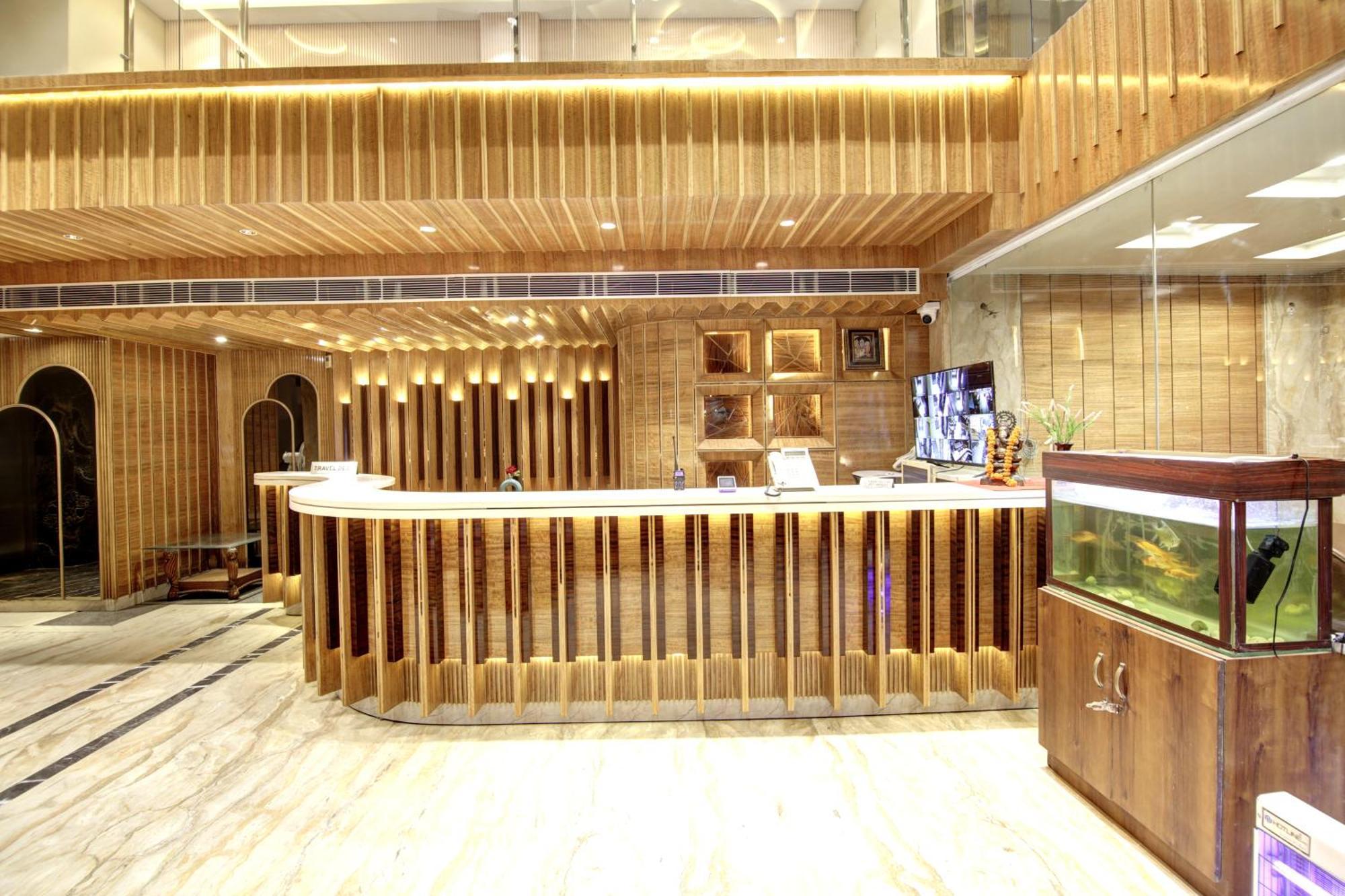 Hotel Krishna Plaza 'New Delhi' - By M S Hospitality Luaran gambar
