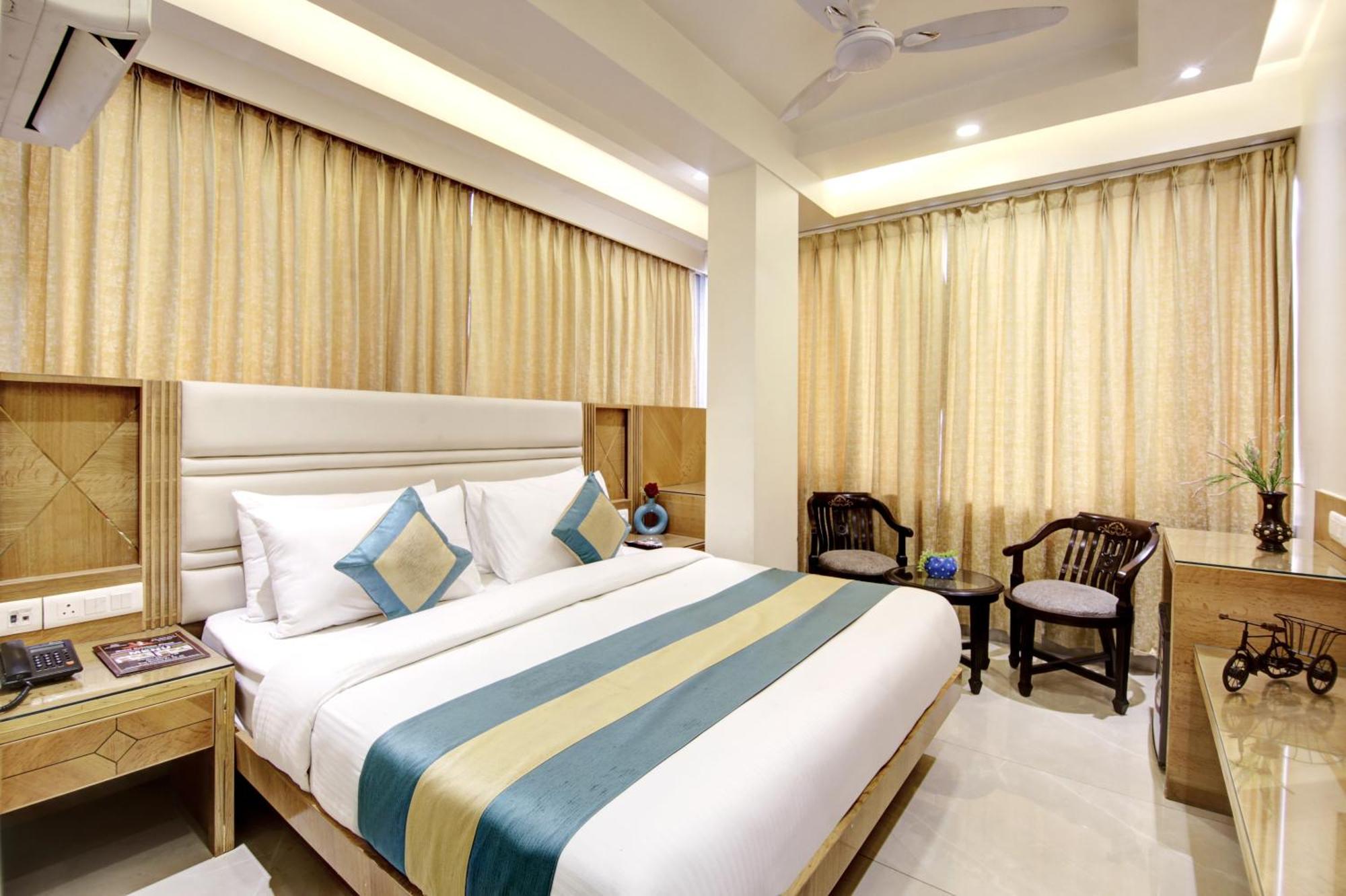 Hotel Krishna Plaza 'New Delhi' - By M S Hospitality Luaran gambar
