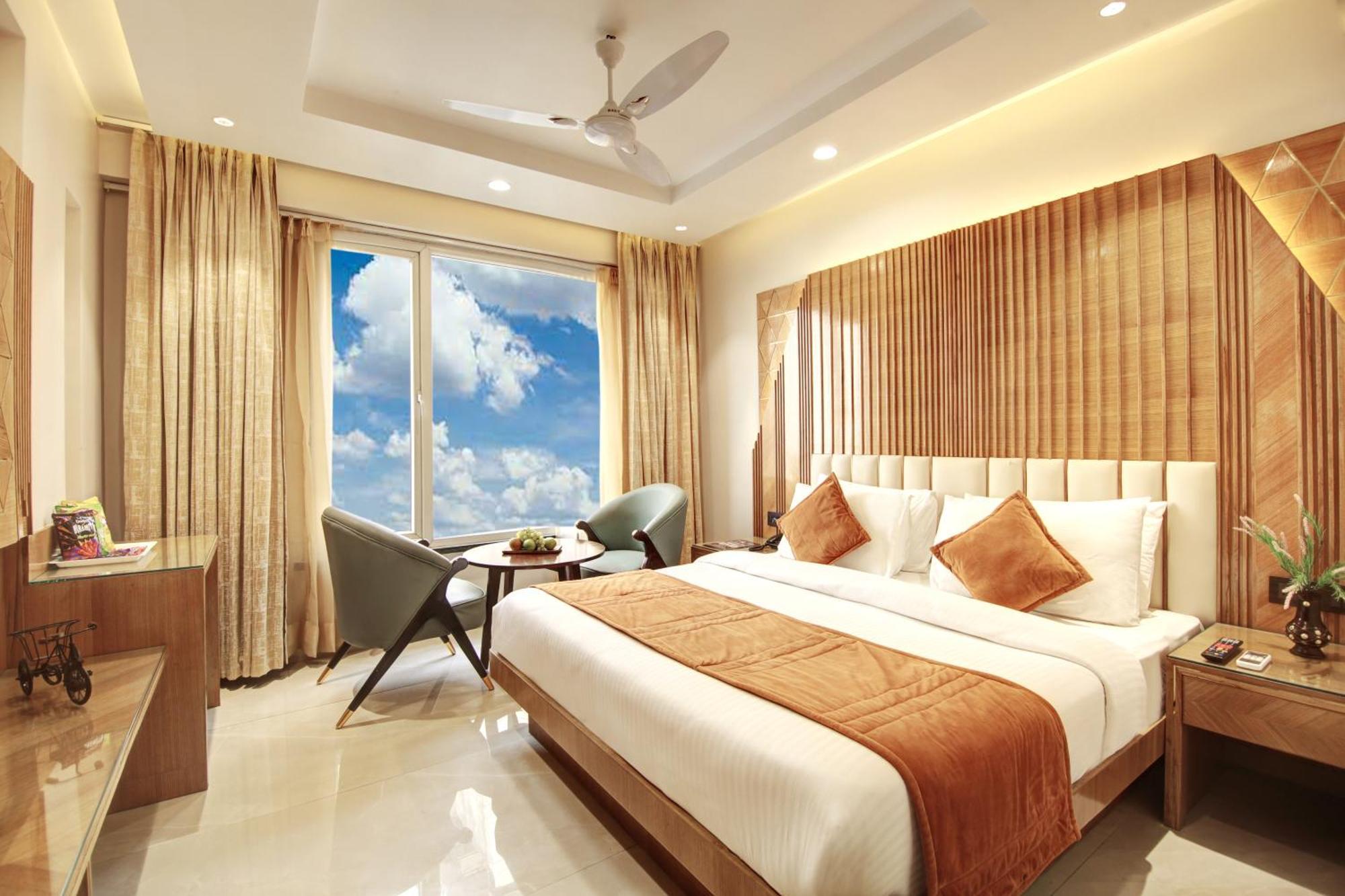 Hotel Krishna Plaza 'New Delhi' - By M S Hospitality Luaran gambar