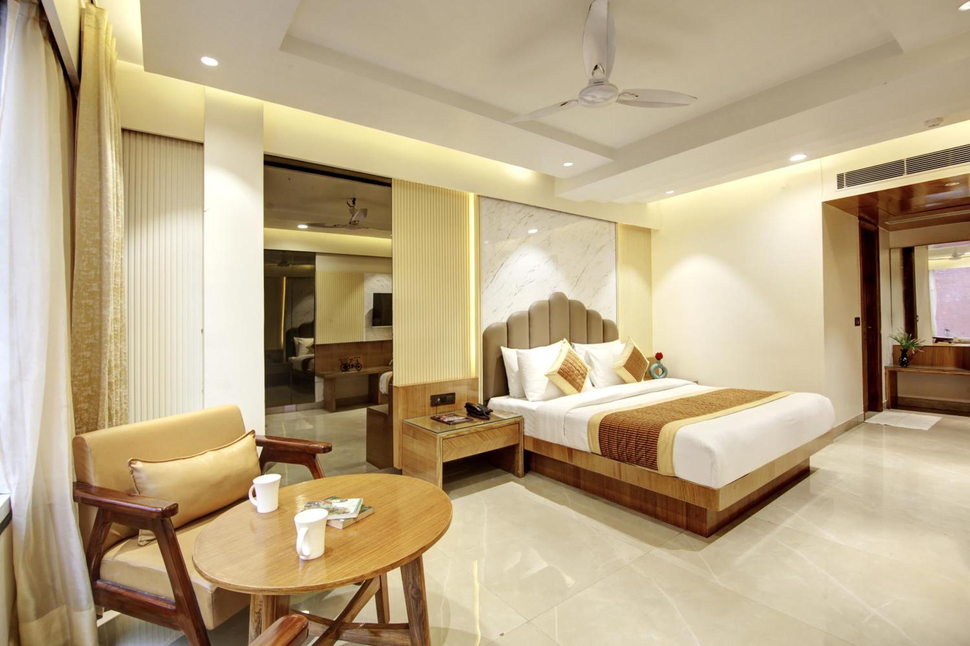 Hotel Krishna Plaza 'New Delhi' - By M S Hospitality Luaran gambar