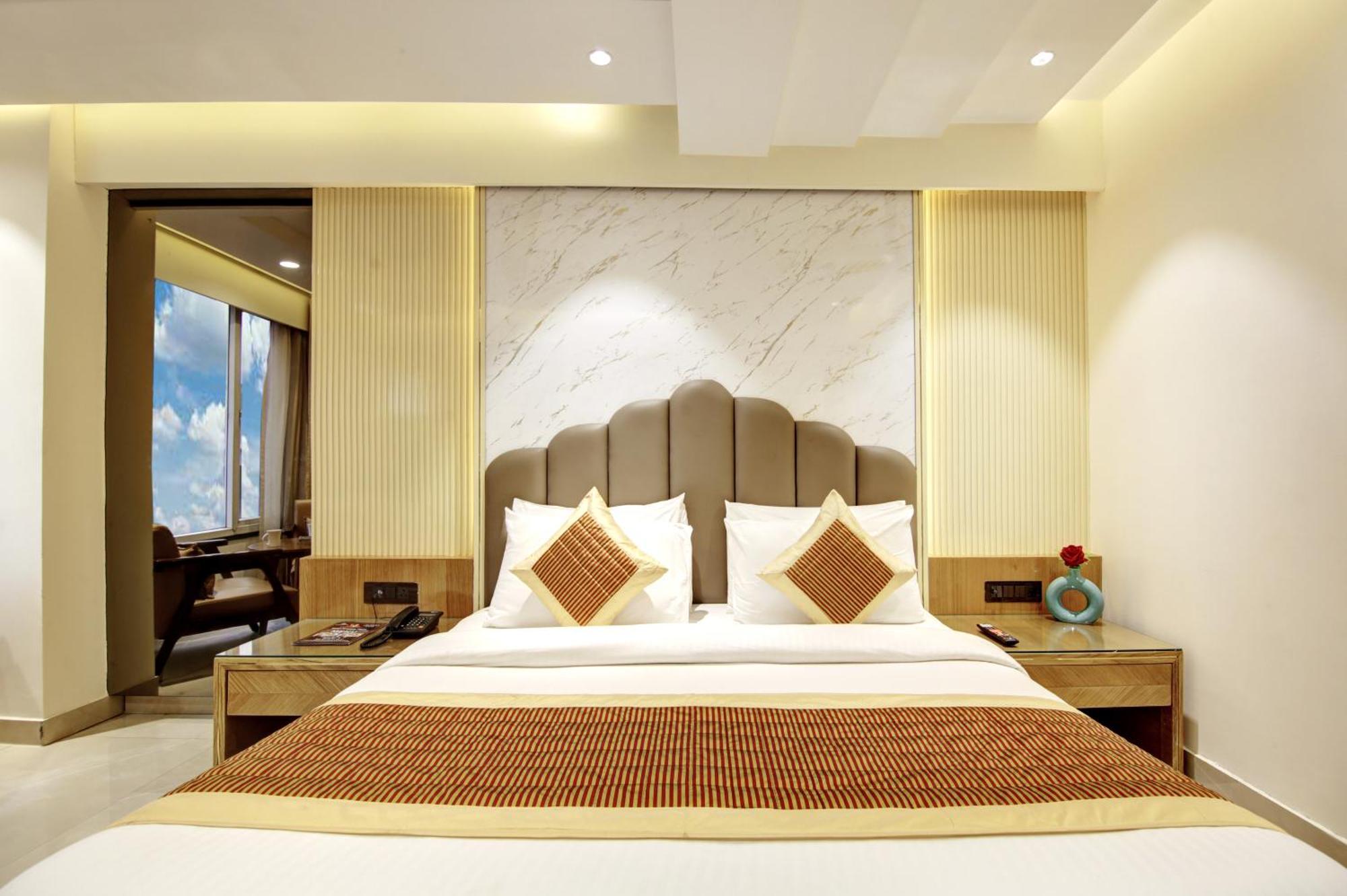 Hotel Krishna Plaza 'New Delhi' - By M S Hospitality Luaran gambar