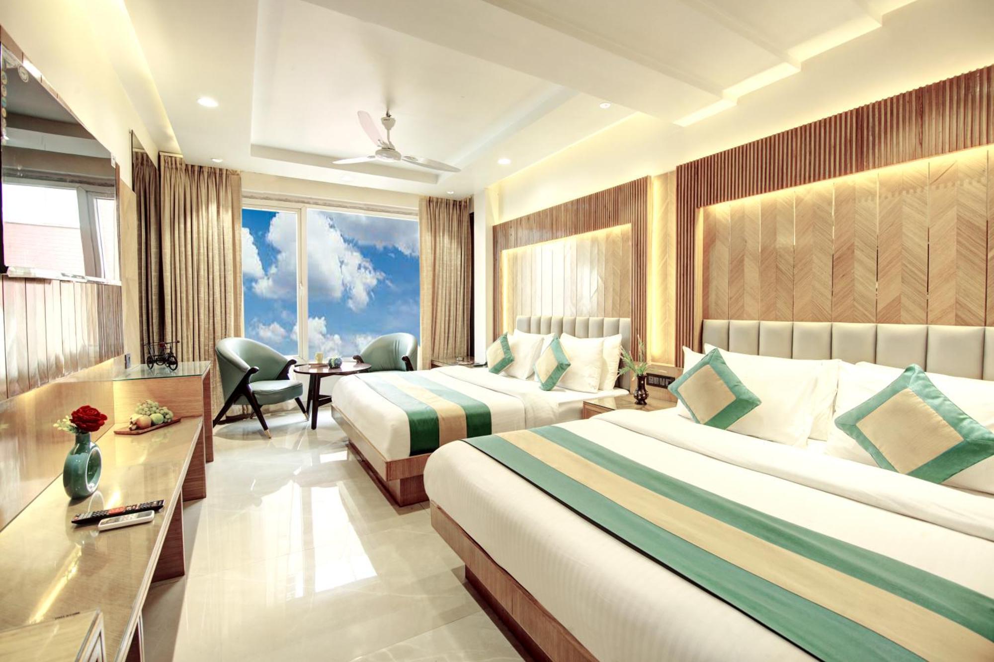 Hotel Krishna Plaza 'New Delhi' - By M S Hospitality Luaran gambar