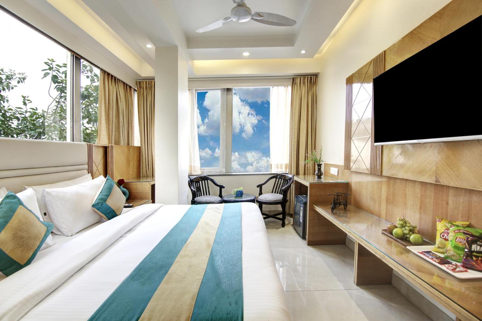 Hotel Krishna Plaza 'New Delhi' - By M S Hospitality Luaran gambar