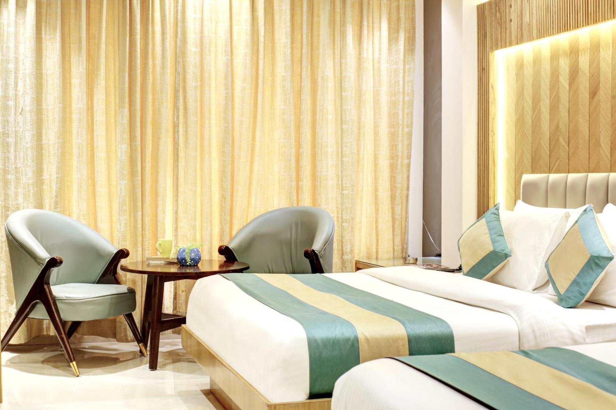 Hotel Krishna Plaza 'New Delhi' - By M S Hospitality Luaran gambar