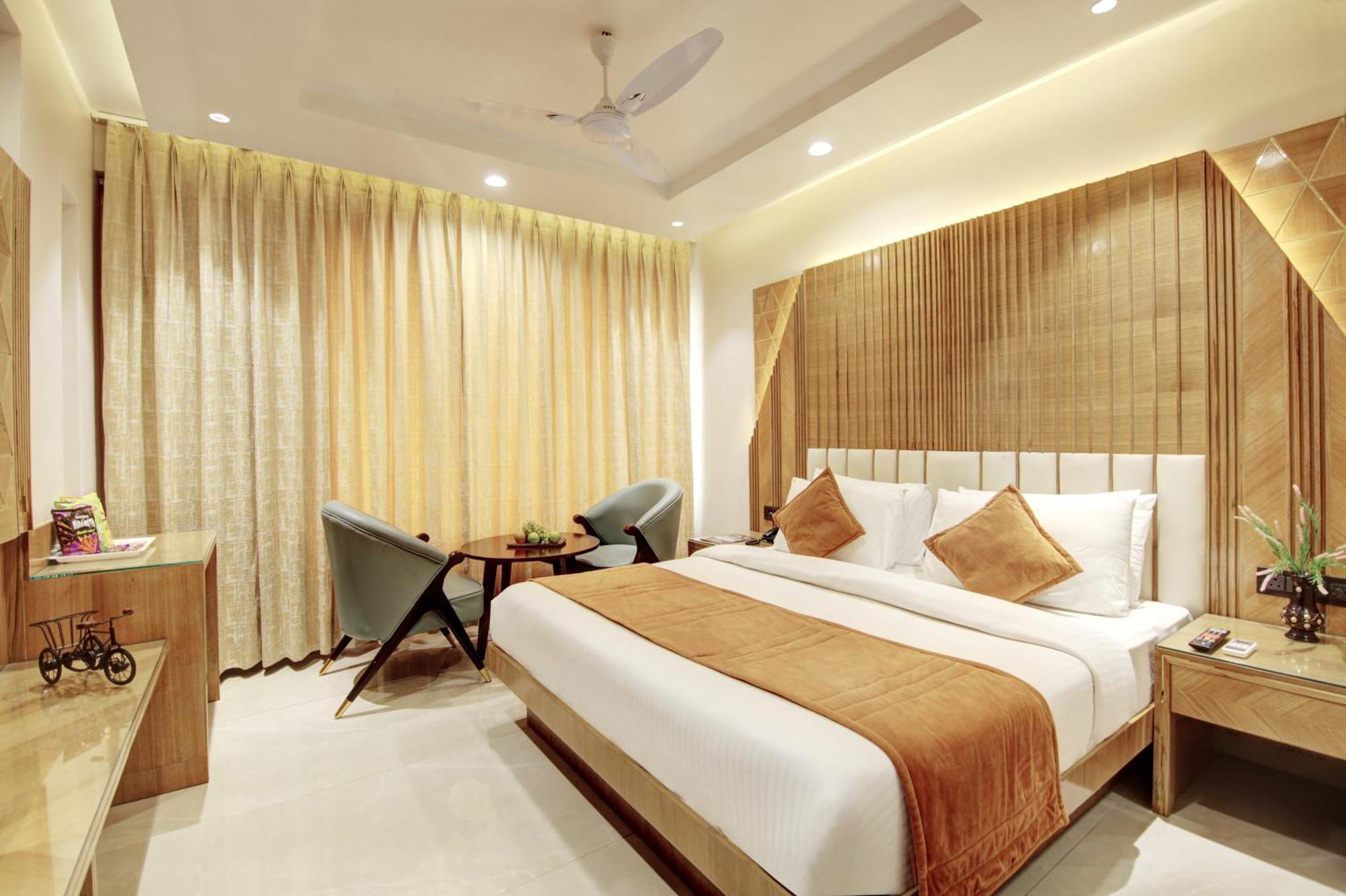 Hotel Krishna Plaza 'New Delhi' - By M S Hospitality Luaran gambar