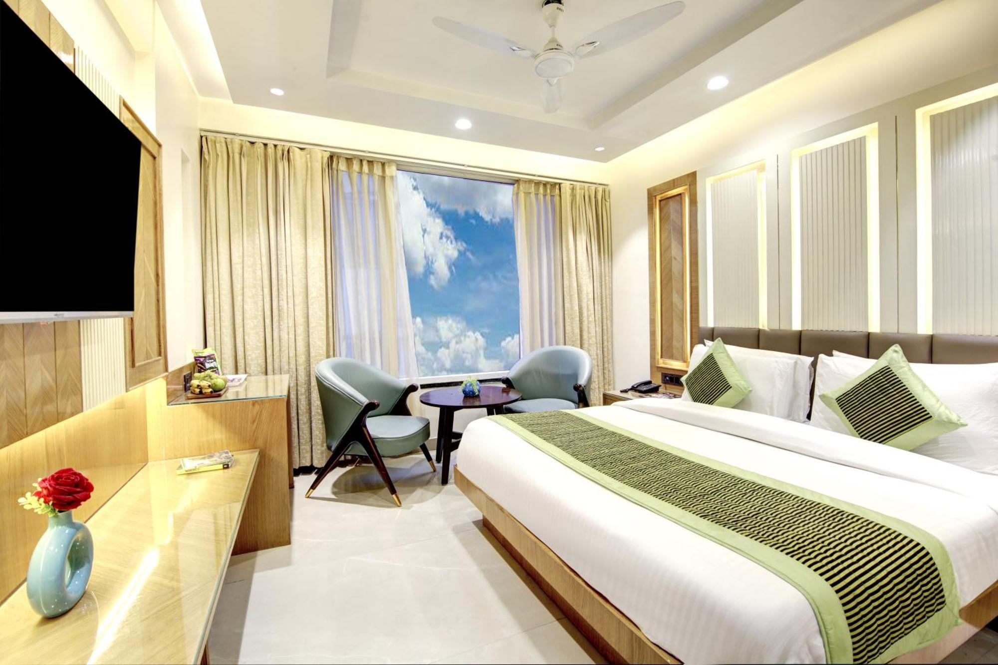 Hotel Krishna Plaza 'New Delhi' - By M S Hospitality Luaran gambar