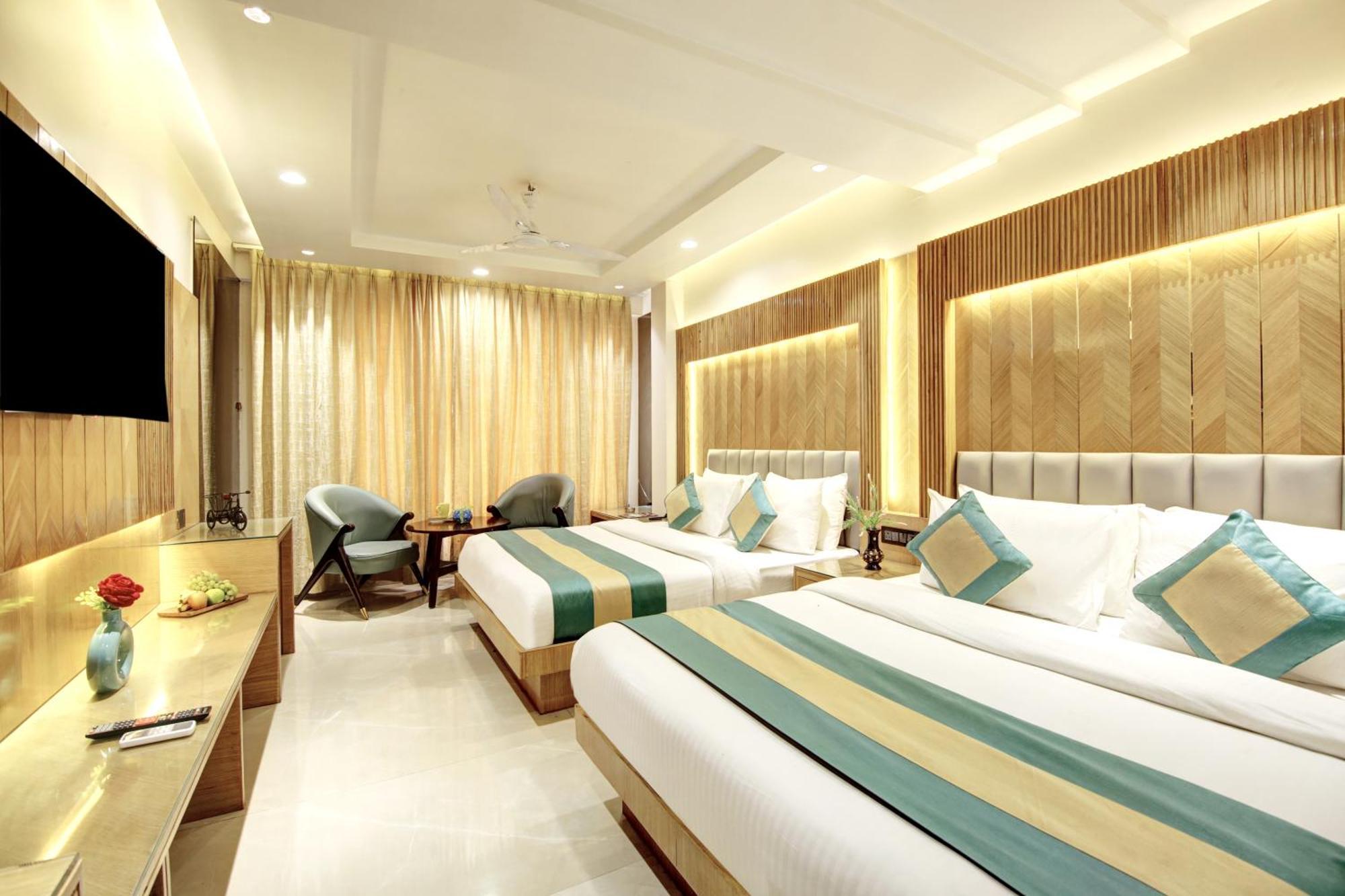 Hotel Krishna Plaza 'New Delhi' - By M S Hospitality Luaran gambar
