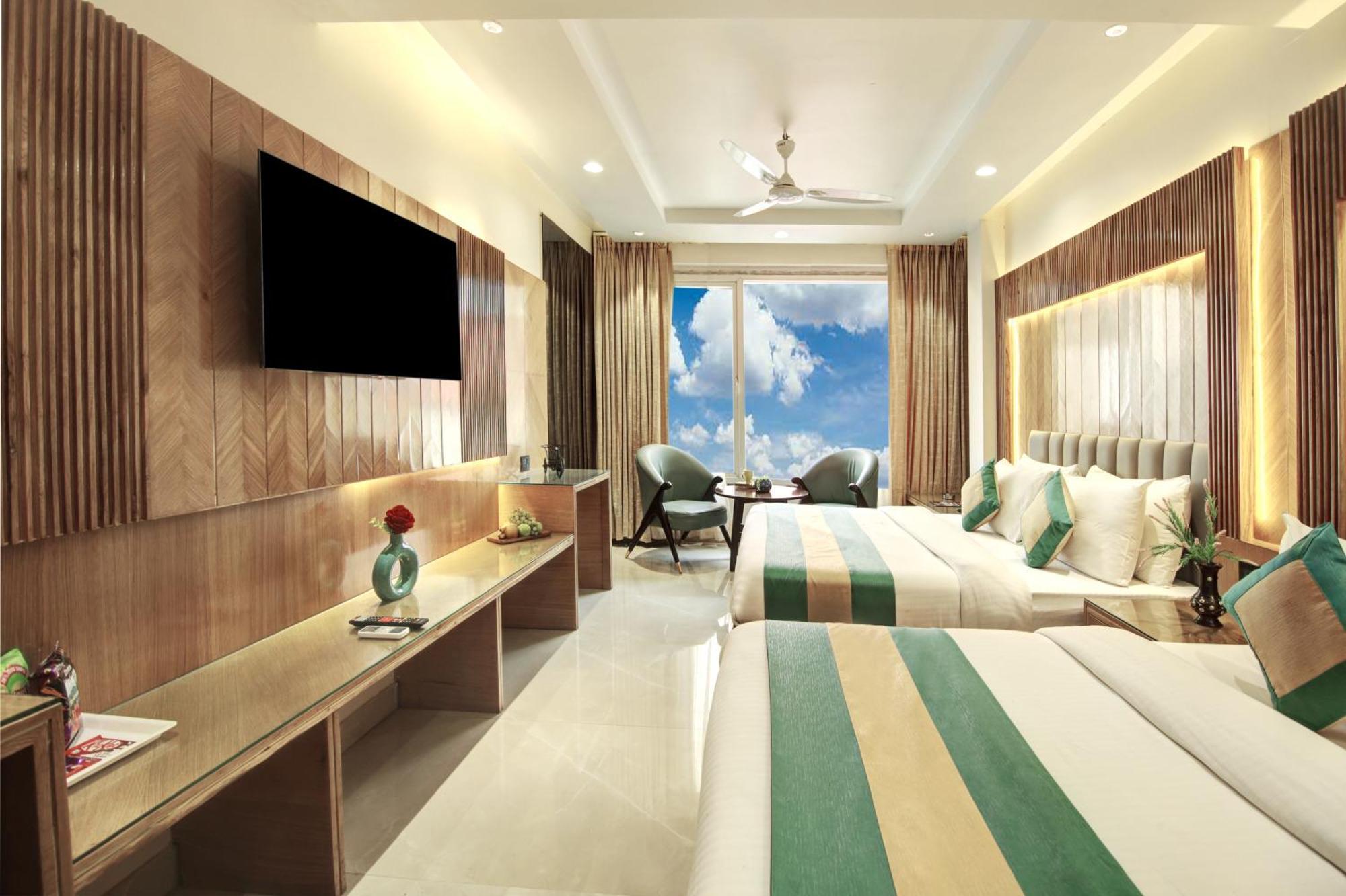Hotel Krishna Plaza 'New Delhi' - By M S Hospitality Luaran gambar