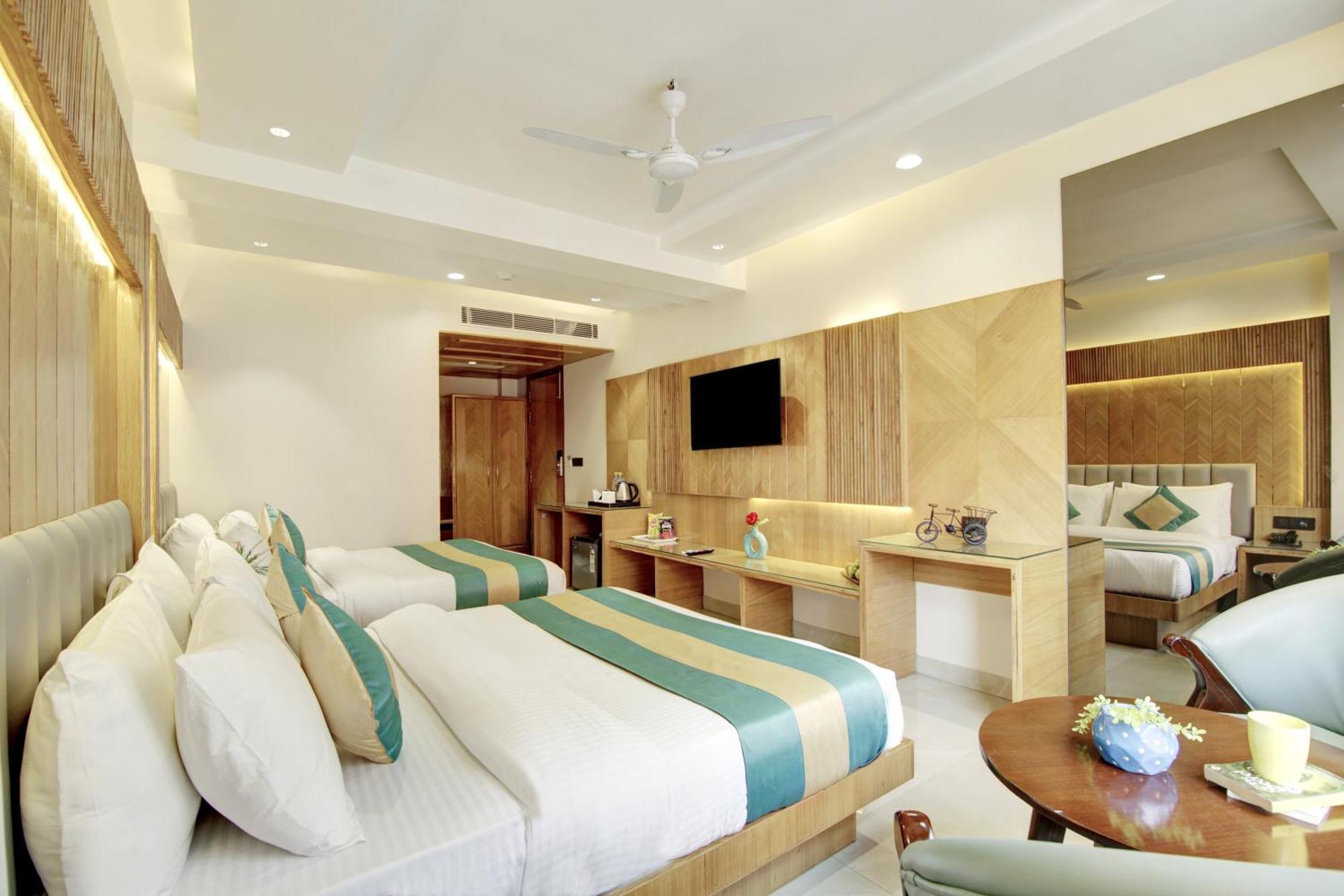 Hotel Krishna Plaza 'New Delhi' - By M S Hospitality Luaran gambar